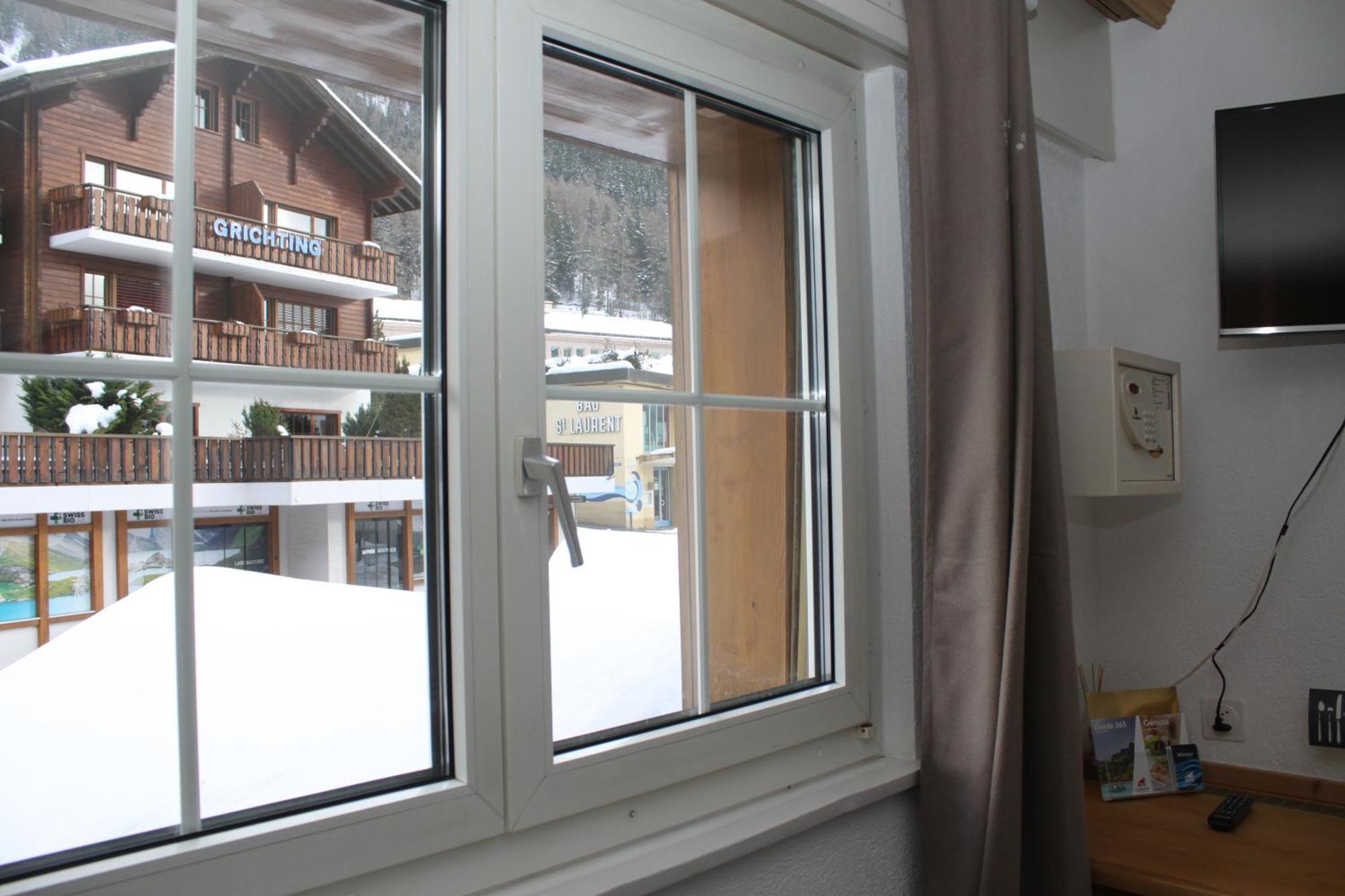 Grichting Hotel & Serviced Apartments Leukerbad Kültér fotó
