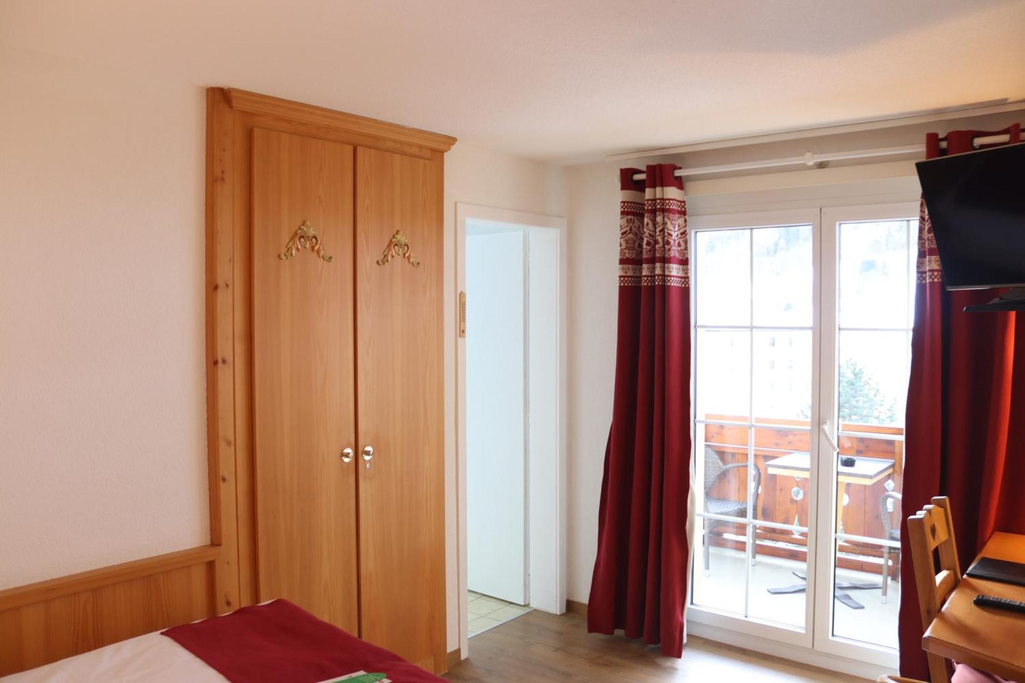 Grichting Hotel & Serviced Apartments Leukerbad Kültér fotó