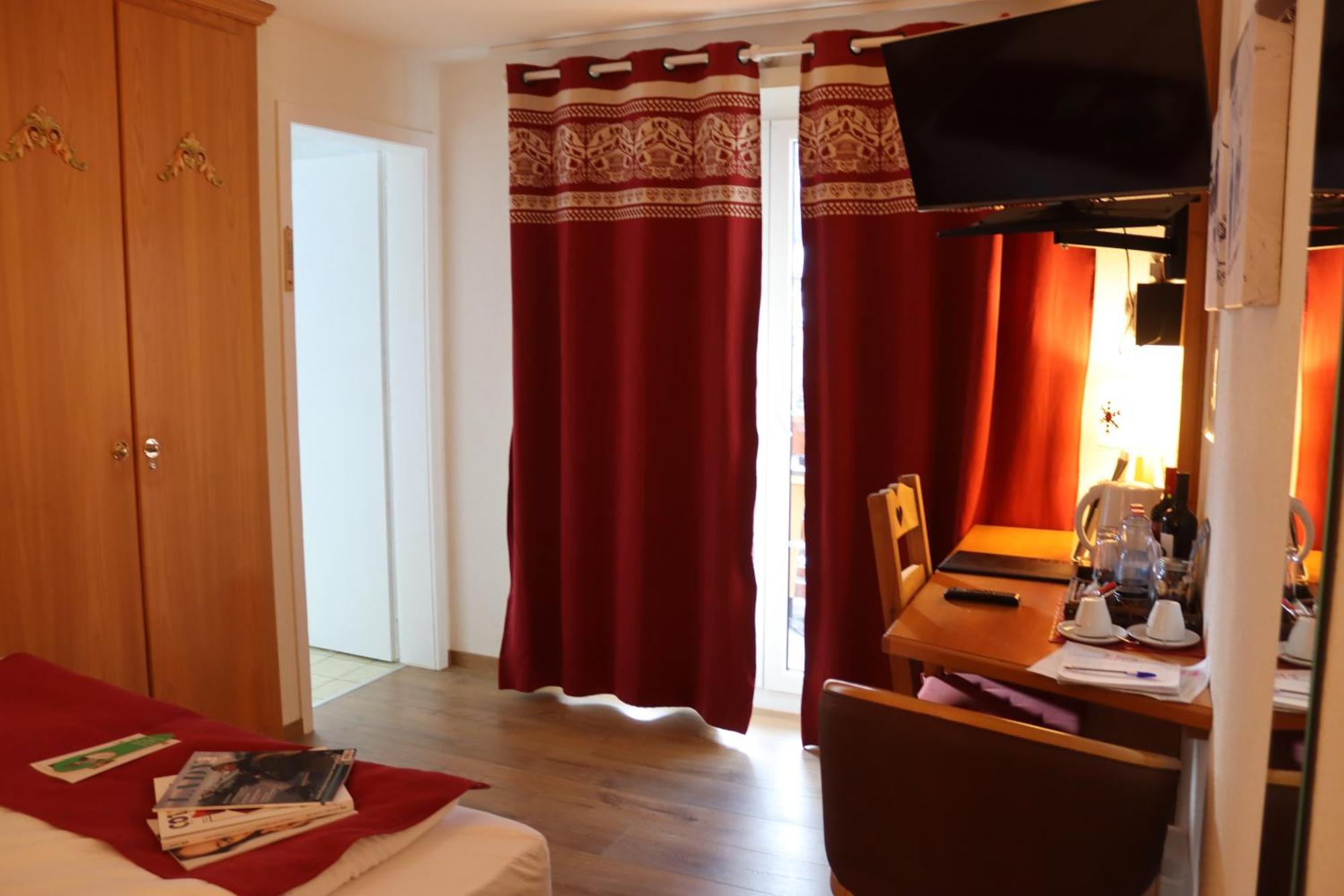 Grichting Hotel & Serviced Apartments Leukerbad Kültér fotó